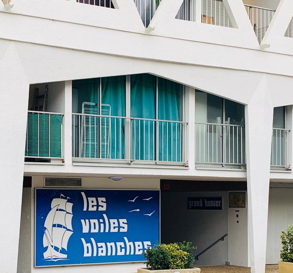 Les Appartements De Lina - Self Check-In ลา กร็องเดอ-ม็อต ภายนอก รูปภาพ