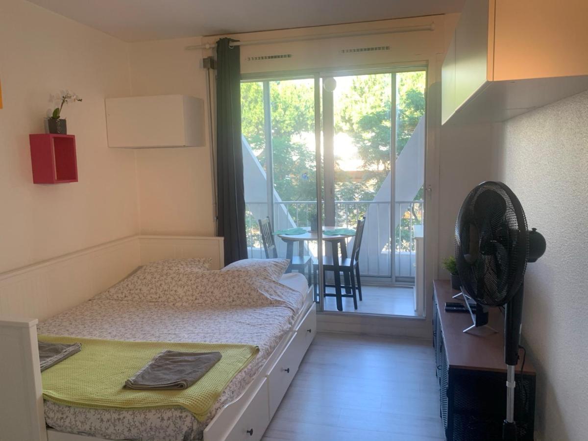 Les Appartements De Lina - Self Check-In ลา กร็องเดอ-ม็อต ภายนอก รูปภาพ